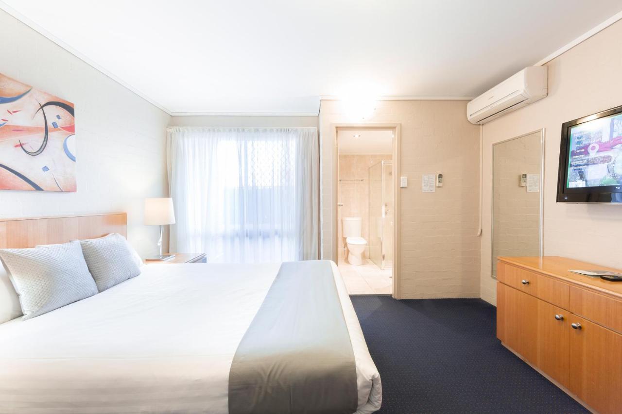 Standard Queen Room,577960485:JPEG